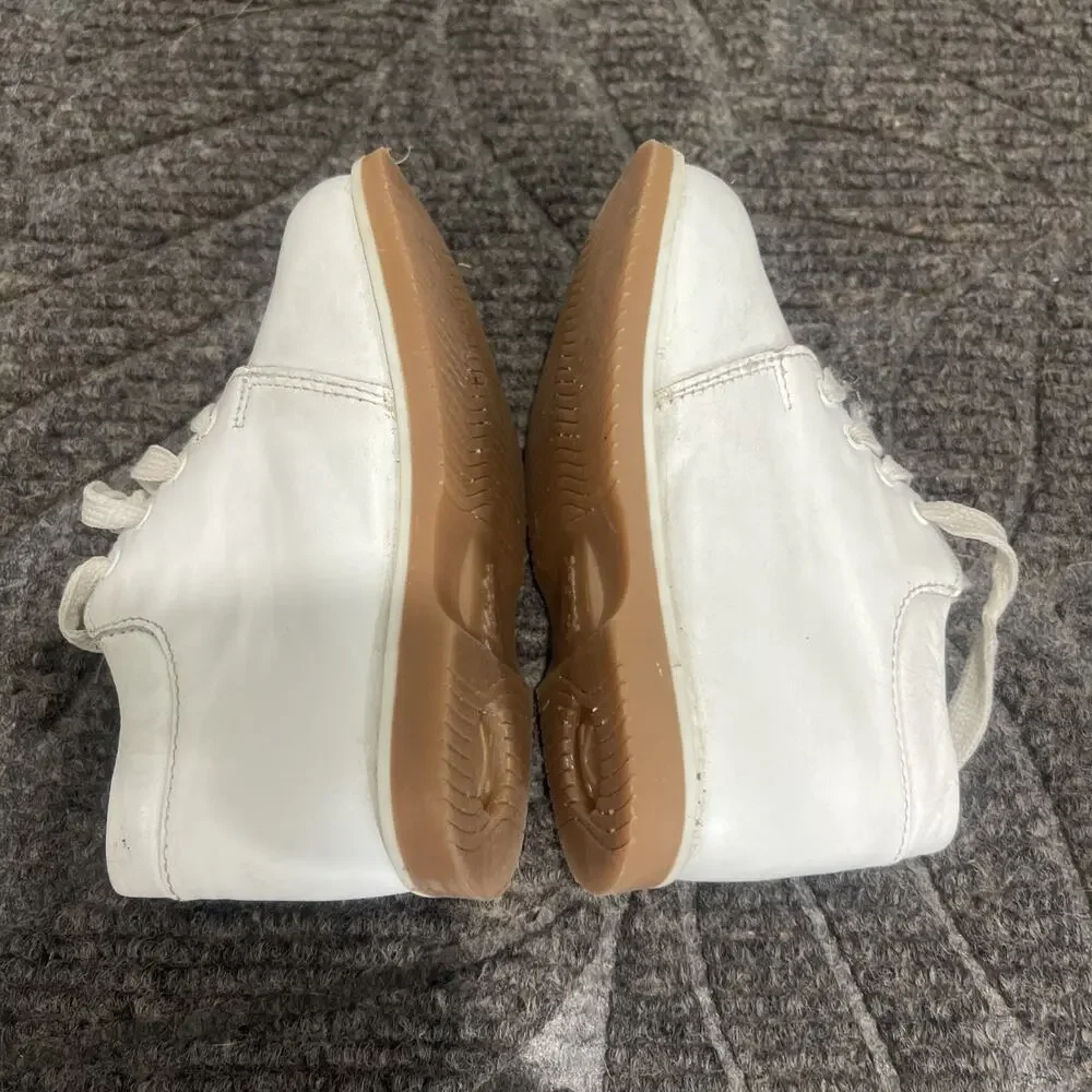 Taps By Kinder Leather Shoes Size 5.5